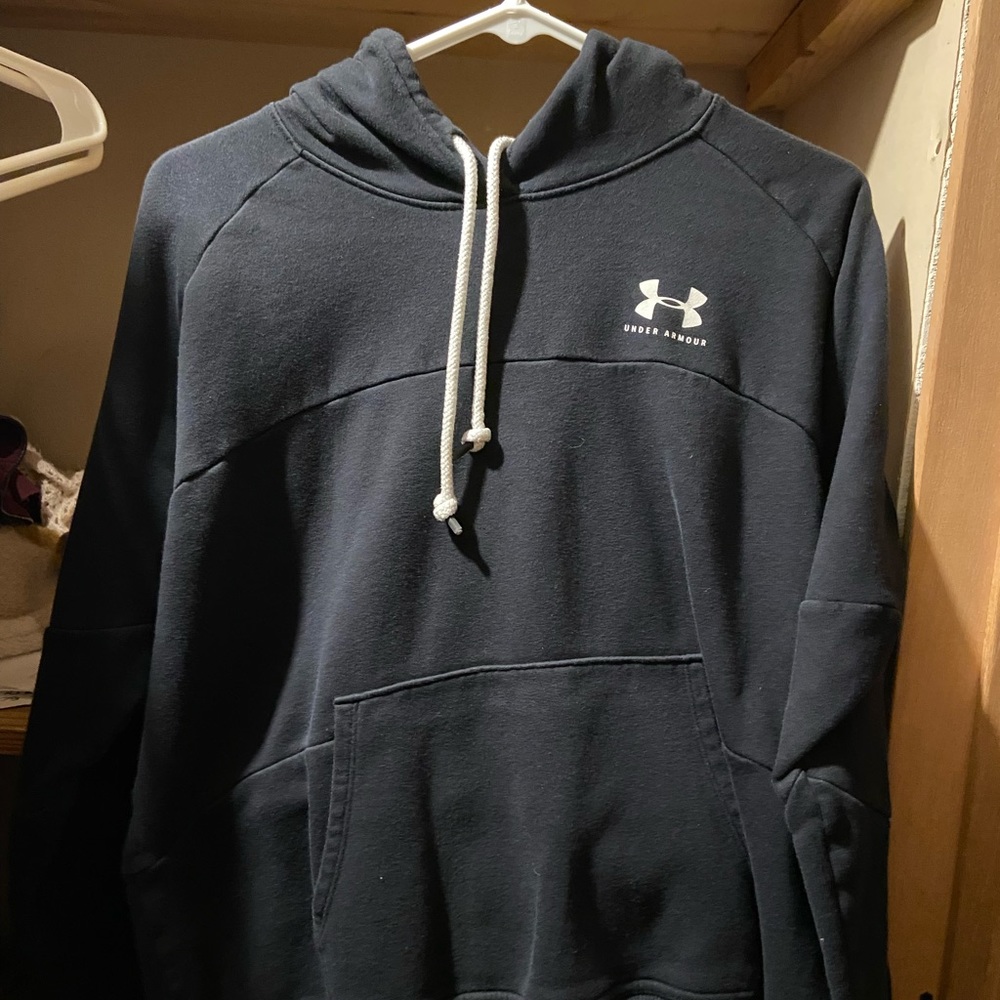 black under armor hoodie
